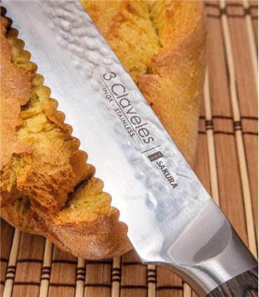 CUCHILLO FORJADO PANERO SAKURA 19CM 7.5" E 3C
