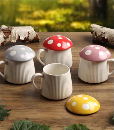 TAZA CON TAPA SETA AMARILLA